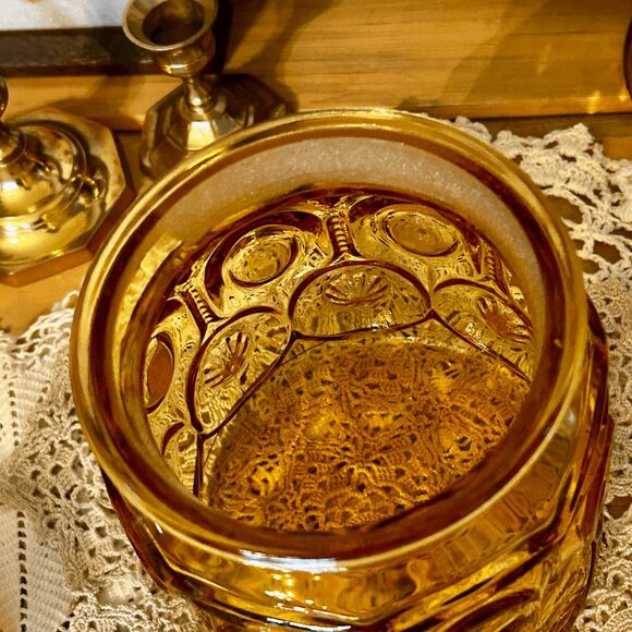 Vintage L.E. Smith Glass Moon and Stars Amber Small Lidded Canister - Picture 2 of 5